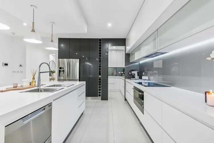 Fourth view of Homely house listing, 25 Cavenagh Terrace, Taylors Hill VIC 3037