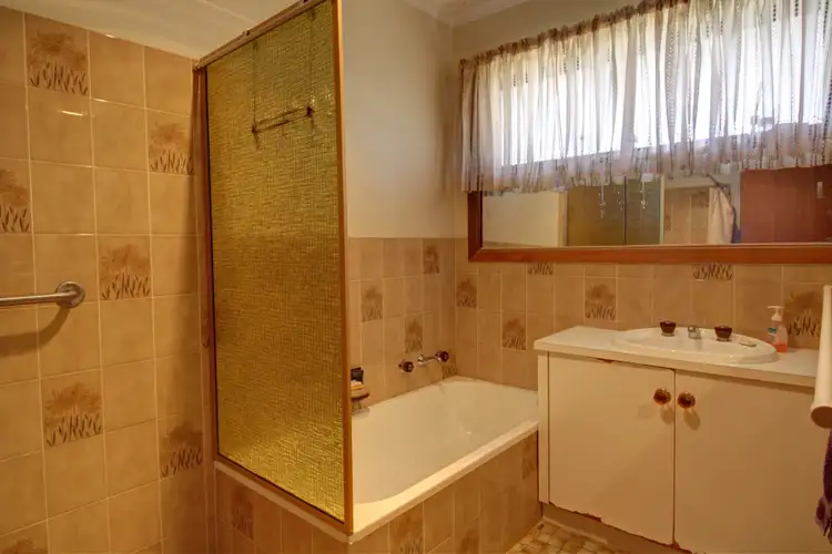 Seventh view of Homely house listing, 10 Trantalis Court, Loxton SA 5333