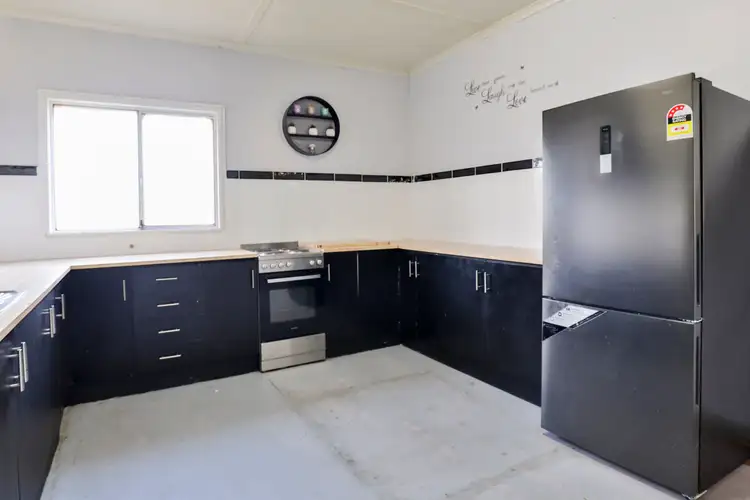 Sixth view of Homely house listing, 715 Woomera Avenue, Red Cliffs VIC 3496