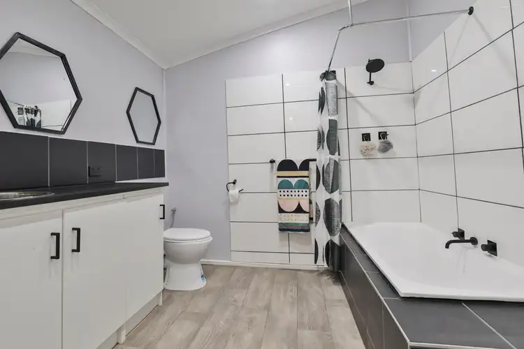 Seventh view of Homely house listing, 715 Woomera Avenue, Red Cliffs VIC 3496