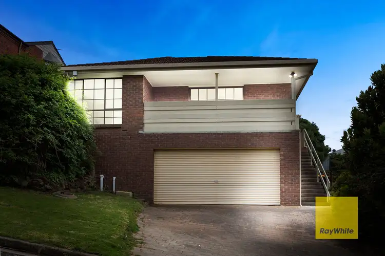 6 Oakbank Avenue, Highton VIC 3216