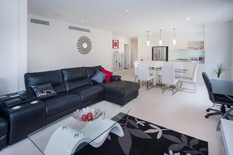 621/3 Pendraat Parade, Hope Island QLD 4212