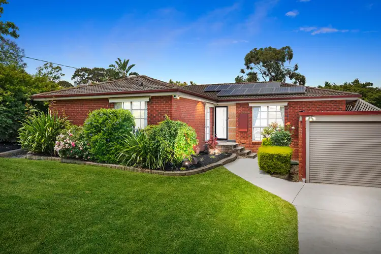 8 Gahnia Close, Ringwood North VIC 3134