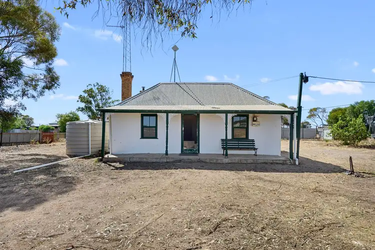35 Barkla Street, Moonta SA 5558