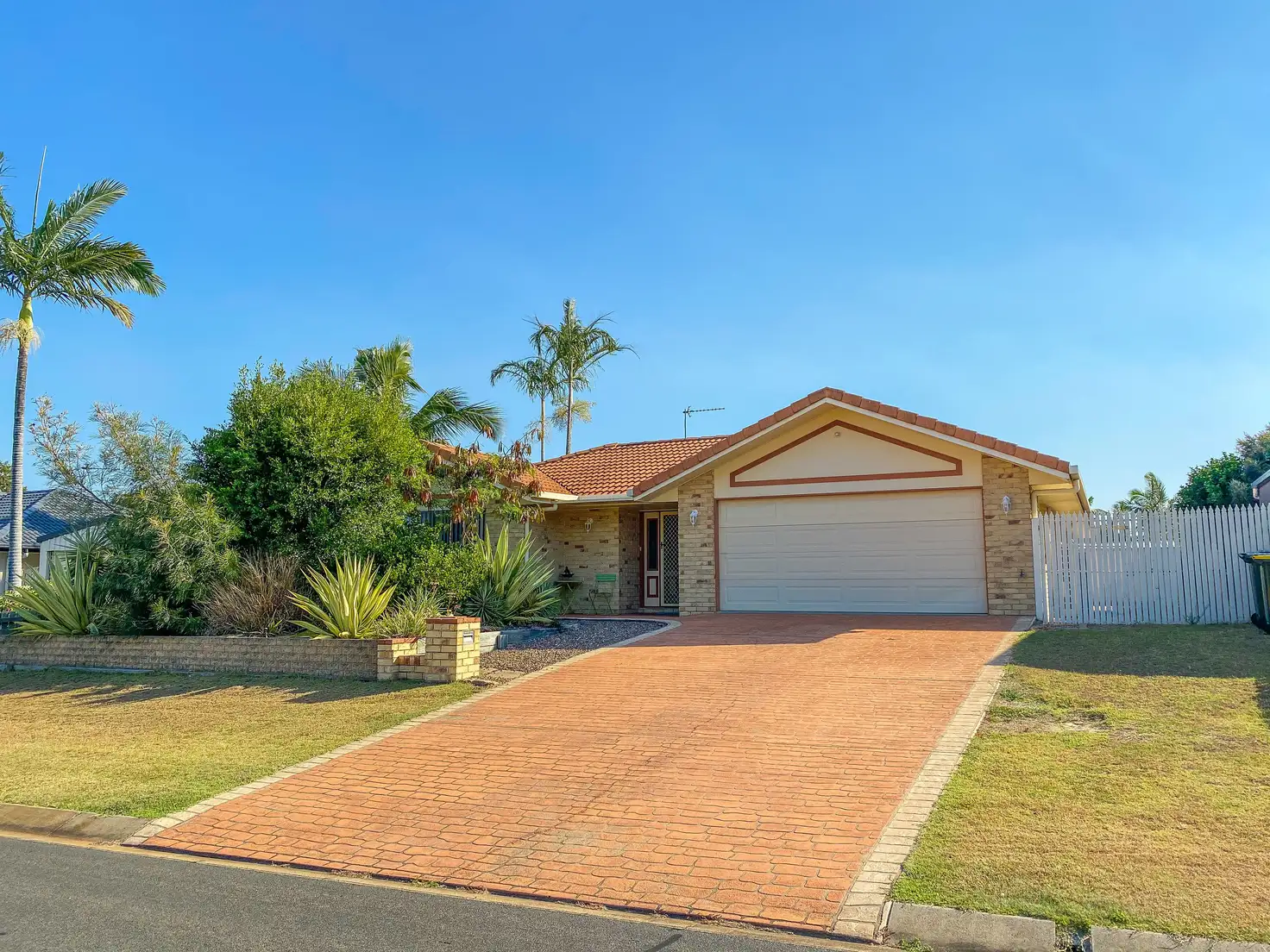 Main view of Homely house listing, 4 Laguna Court, Urangan QLD 4655