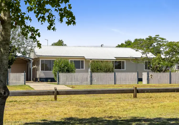 6 Sybyl Street, Harristown QLD 4350