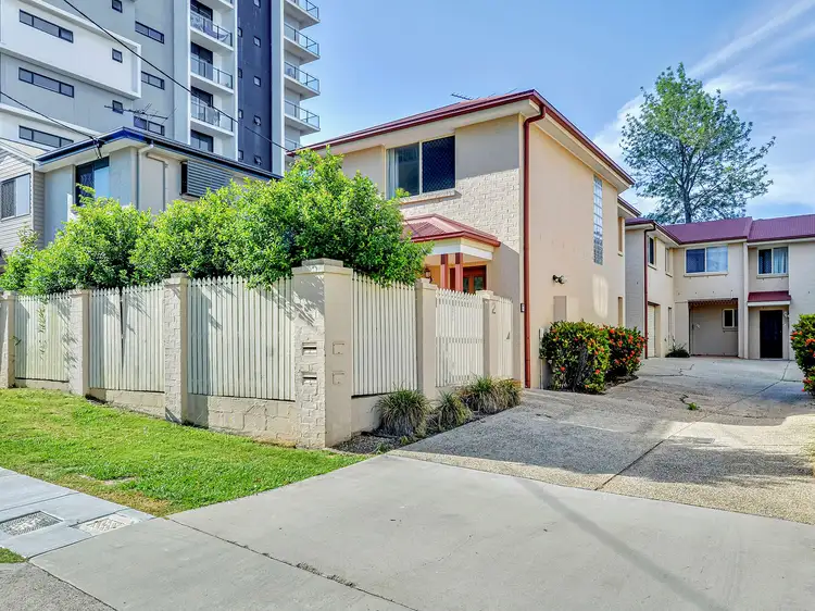 Unit 2/55 Latham Street, Chermside QLD 4032