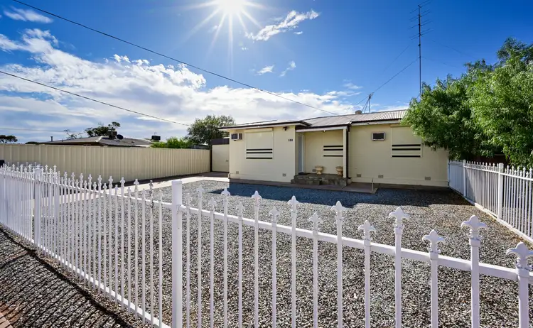 11 Hutchinson Street, Whyalla Stuart SA 5608
