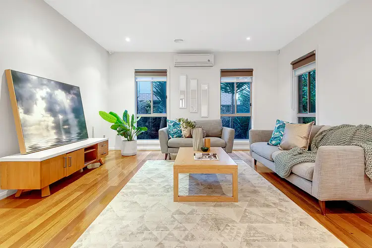 Seventh view of Homely house listing, 4 Clarendon Avenue, Craigieburn VIC 3064