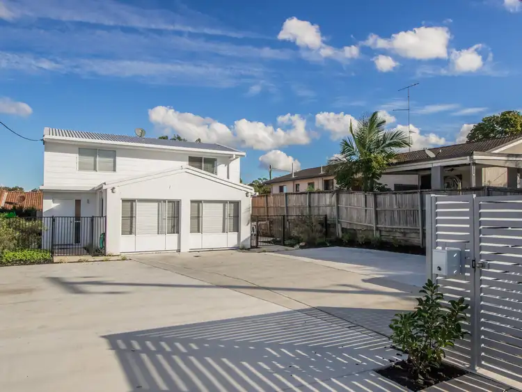 248 Central Street, Labrador QLD 4215