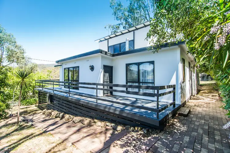 3 Laxton Street, Goughs Bay VIC 3723