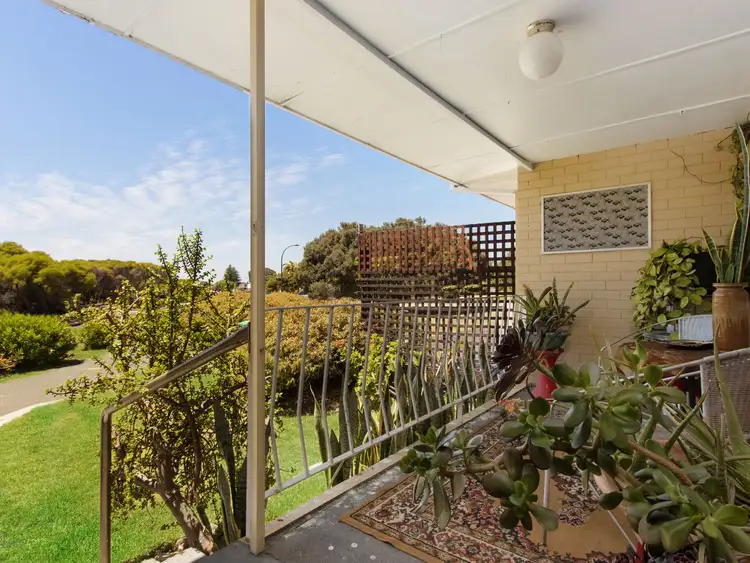 4b Richmond Avenue, Shoalwater WA 6169