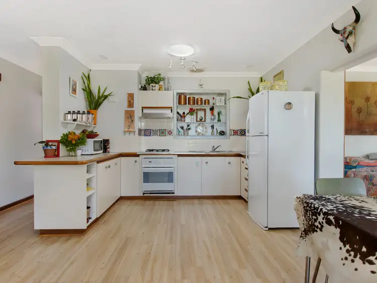Fifth view of Homely semi-detached listing, 4b Richmond Avenue, Shoalwater WA 6169