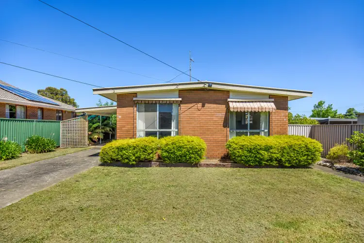 11 Maude Street, Wendouree VIC 3355