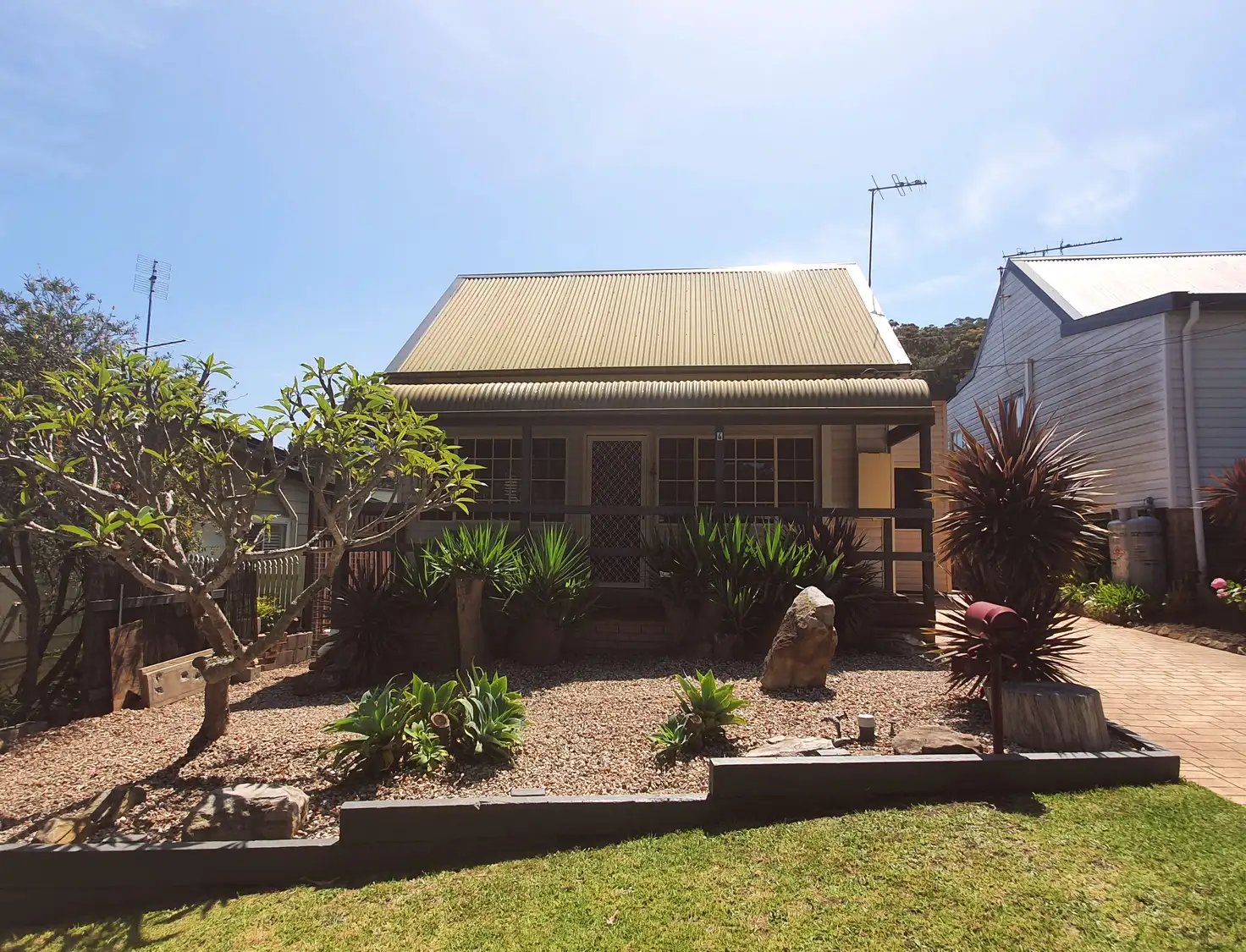 Main view of Homely house listing, 4 Junction Street, Helensburgh NSW 2508