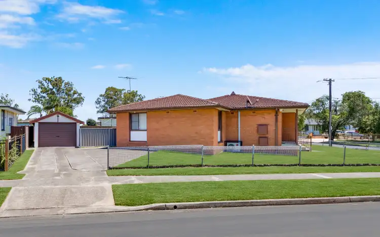 1 Kurama Crescent, Whalan NSW 2770