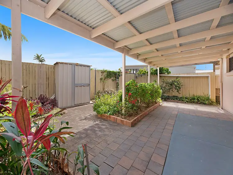 Fifth view of Homely semi-detached listing, 1/9 Point Cartwright Drive, Buddina QLD 4575
