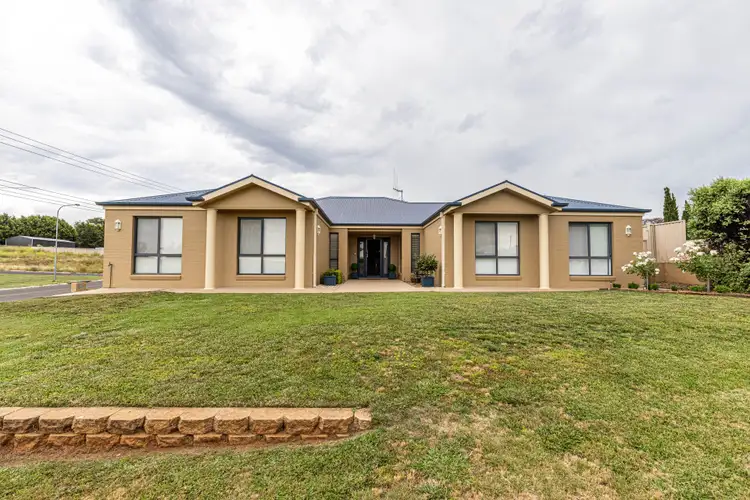 21 Plumb Street, Blayney NSW 2799