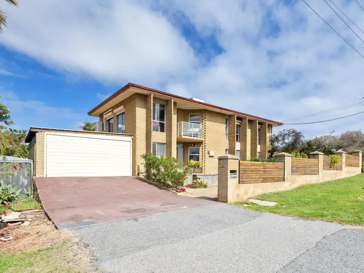 2 Gunida Street, Mullaloo WA 6027