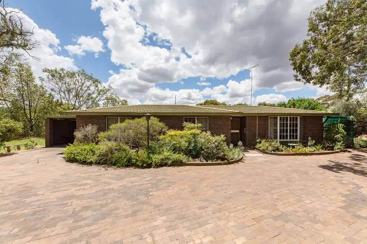 25 Manse Road, Strathalbyn SA 5255