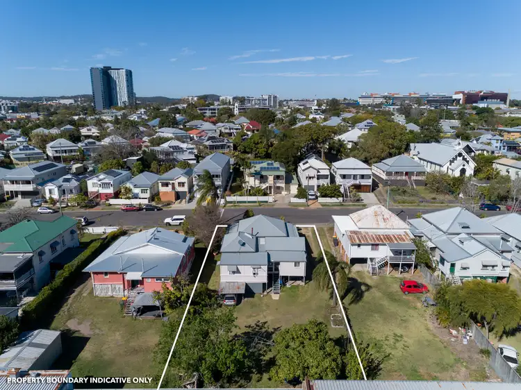 54 Broadway Street, Woolloongabba QLD 4102
