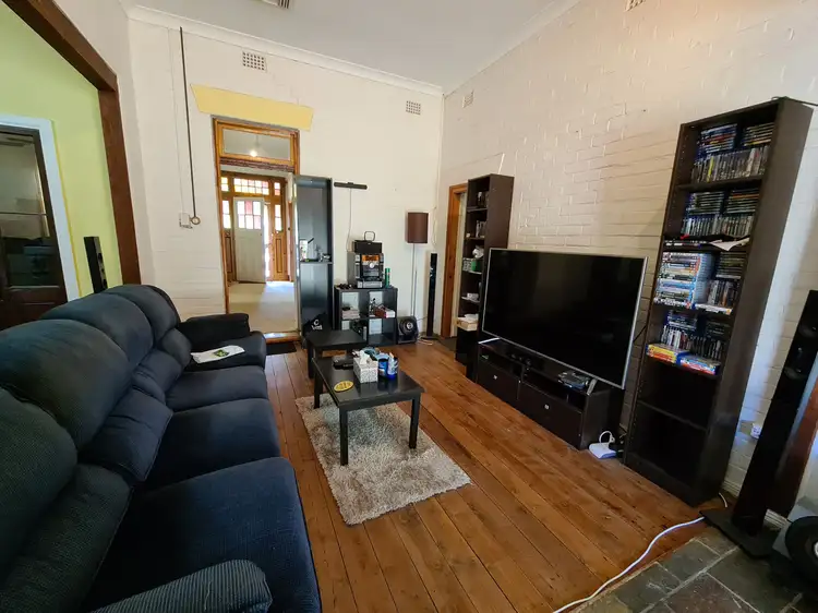 Fifth view of Homely house listing, 2 Oswin Street, Parkes NSW 2870