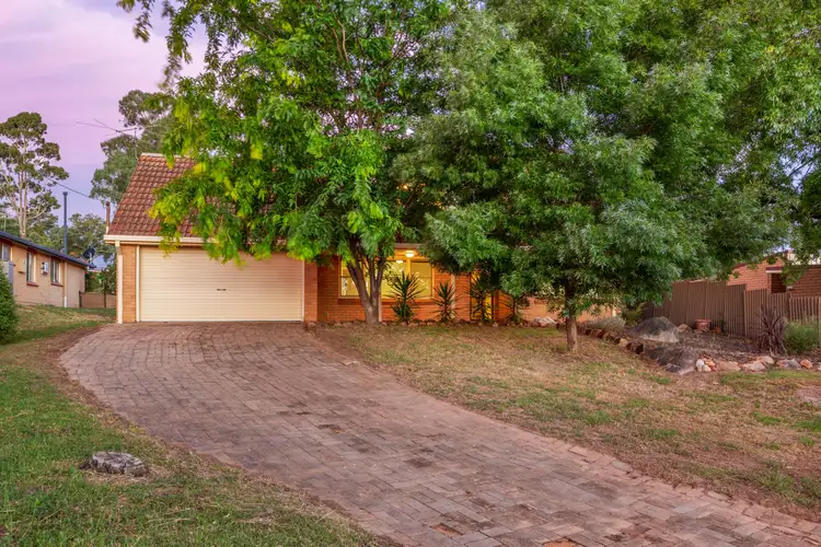 3 Fontenoy Street, Young NSW 2594