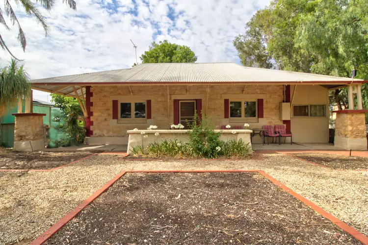 30 Laffer Street, Barmera SA 5345