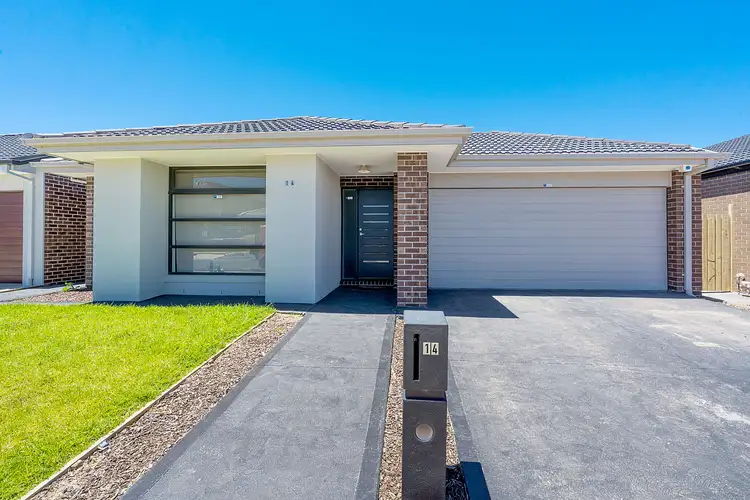 14 Birdsong Avenue, Mickleham VIC 3064
