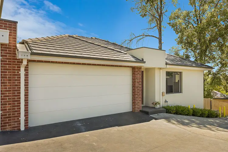 4 Premier Close, Mooroolbark VIC 3138