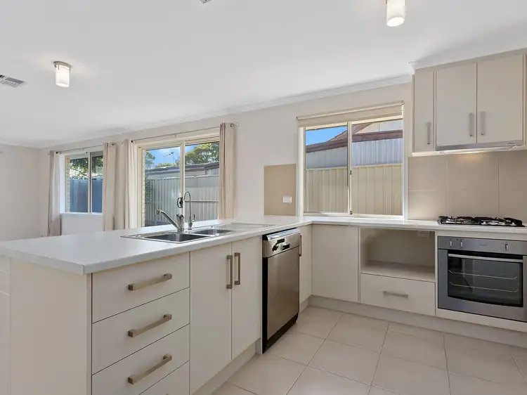 Fifth view of Homely house listing, 18 Karyn Crescent, Morphett Vale SA 5162