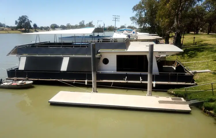 23 Old Ferry Road - Houseboat 'Swan 18', Berri SA 5343