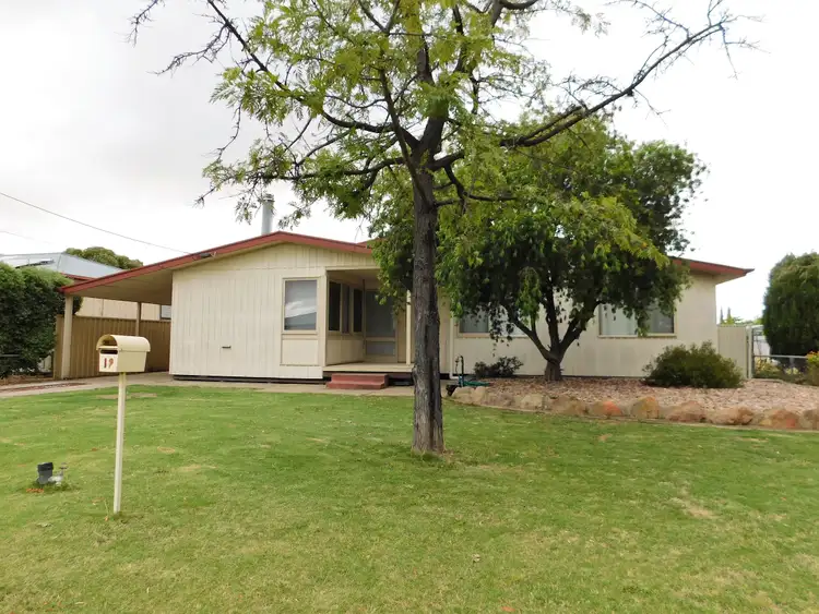 12 English Street, Bordertown SA 5268