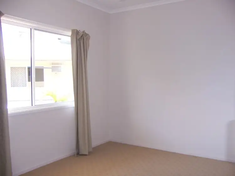 Fourth view of Homely house listing, 2 Thomas Place, Emerald QLD 4720