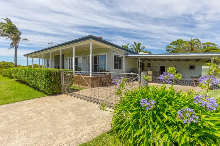 17 Curlew Avenue, Pindimar NSW 2324