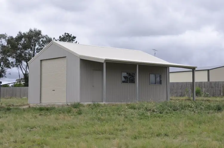 10 Tenterfield Street, Deepwater NSW 2371