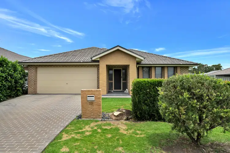 25 Terralla Grove, South Nowra NSW 2541