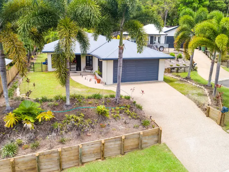 27 Surtees Close, Bentley Park QLD 4869