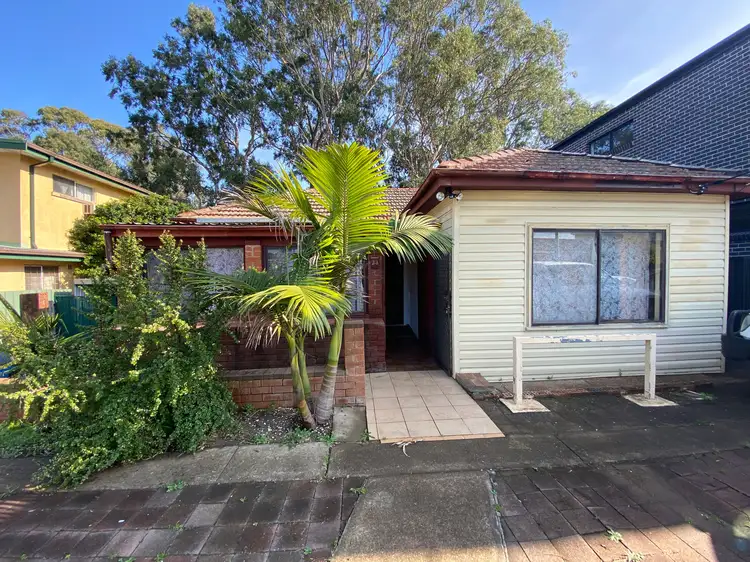 23 Wall Avenue, Panania NSW 2213