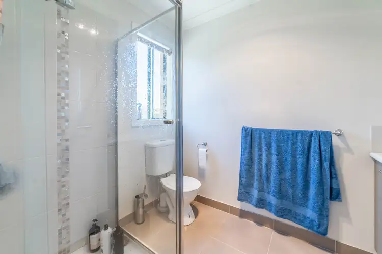 Fifth view of Homely house listing, 5 Deharl Court, Ascot VIC 3551
