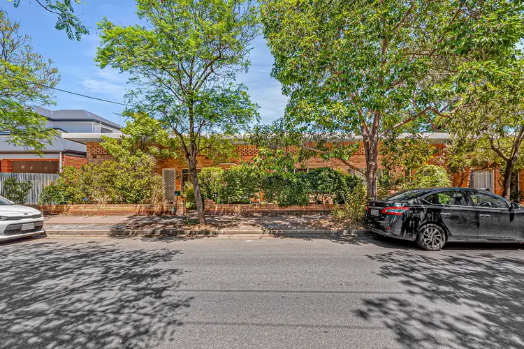 18 Selkirk Avenue, Black Forest SA 5035