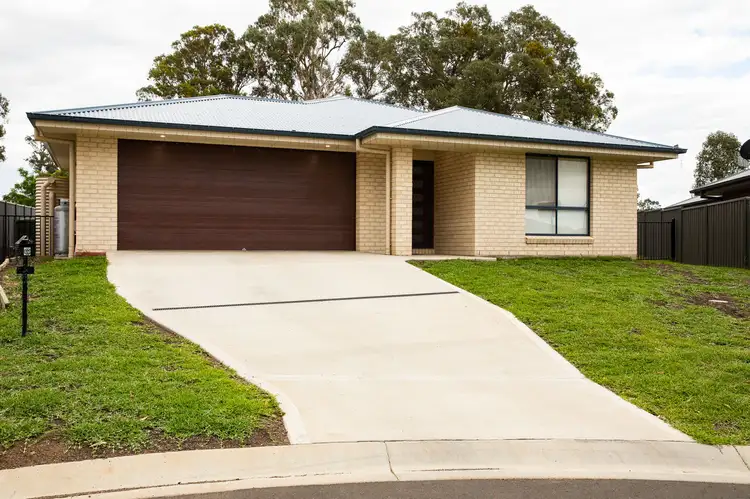 Main view of Homely house listing, 6 Burrell Court, Armidale NSW 2350