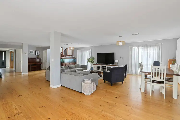 Fifth view of Homely house listing, 8 Cypress Court, Lara VIC 3212