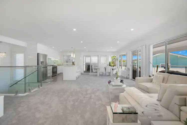 Fourth view of Homely house listing, 5 Mary Close, Saratoga NSW 2251