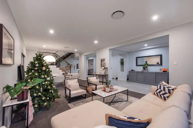 8 Grand Street, Rochedale QLD 4123