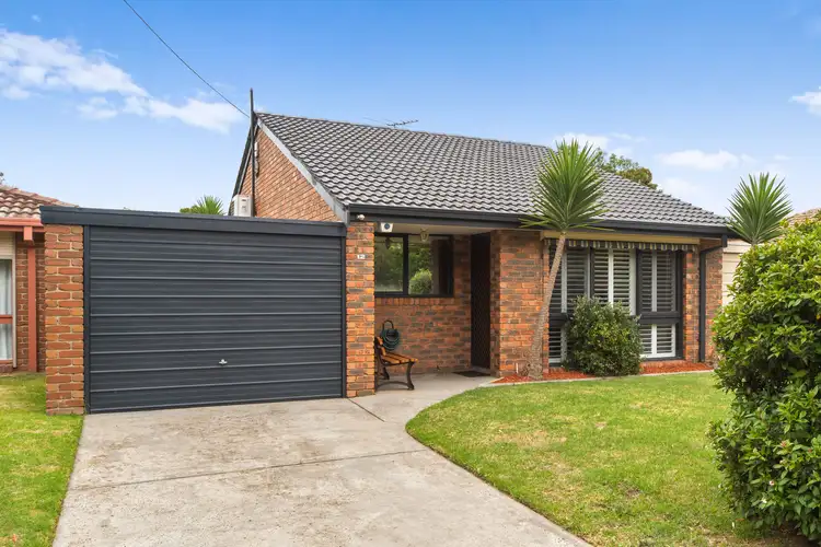 12 Dobell Drive, Chelsea VIC 3196