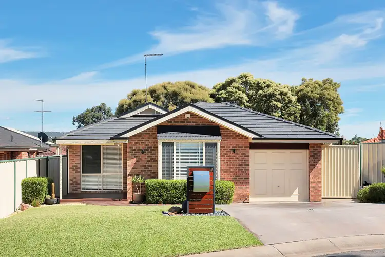 7 Paperbark Close, Glenmore Park NSW 2745