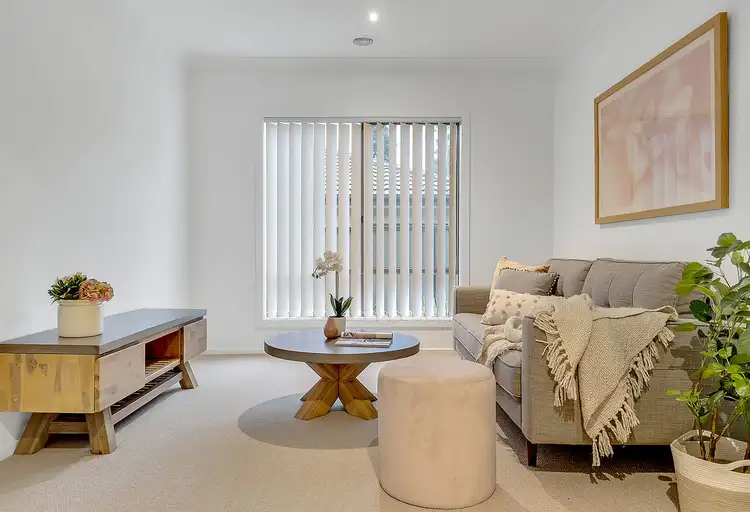 Fifth view of Homely house listing, 18 Bridgehaven Drive, Craigieburn VIC 3064