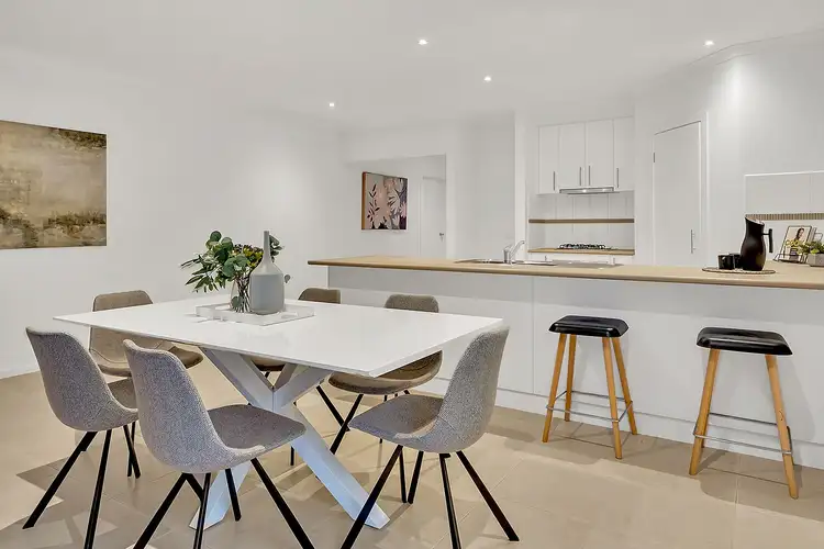 Seventh view of Homely house listing, 18 Bridgehaven Drive, Craigieburn VIC 3064
