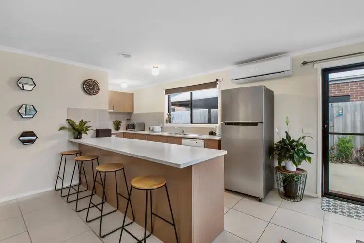 Fifth view of Homely house listing, 2 Lapis Street, Koo Wee Rup VIC 3981